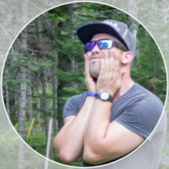 Meet your Posher, Tyler - Picture 3 of 3